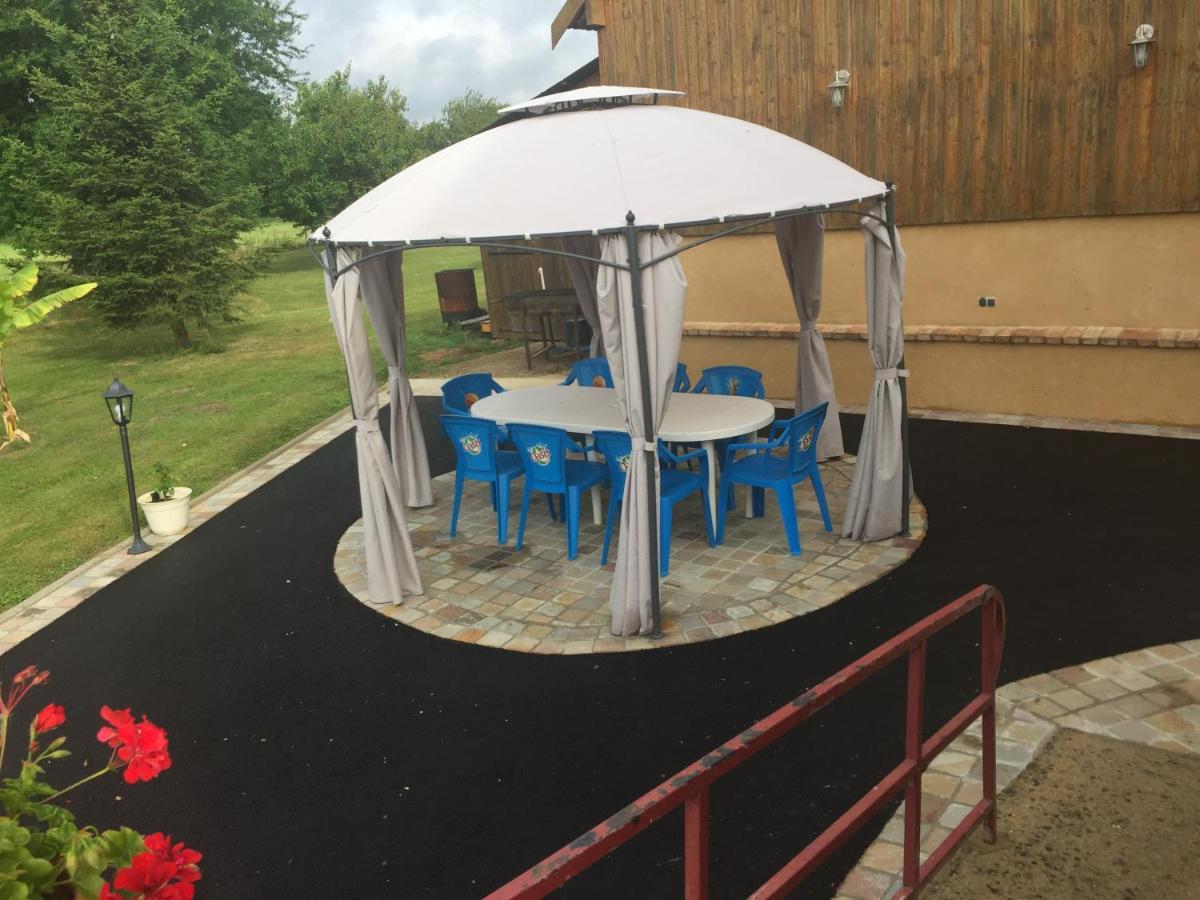 Le Petitepinay Moitron-sur-Sarthe Exterior foto