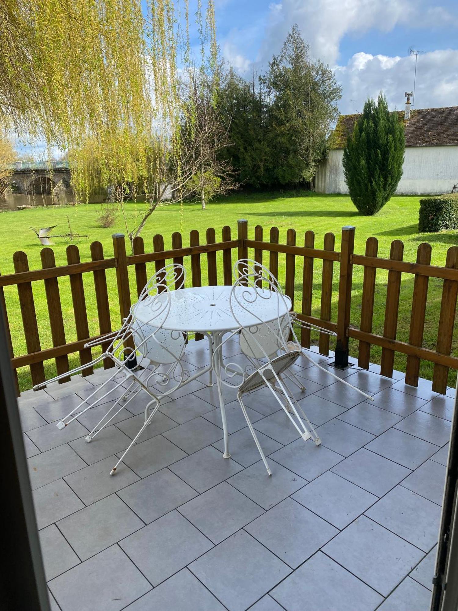 Le Petitepinay Moitron-sur-Sarthe Exterior foto
