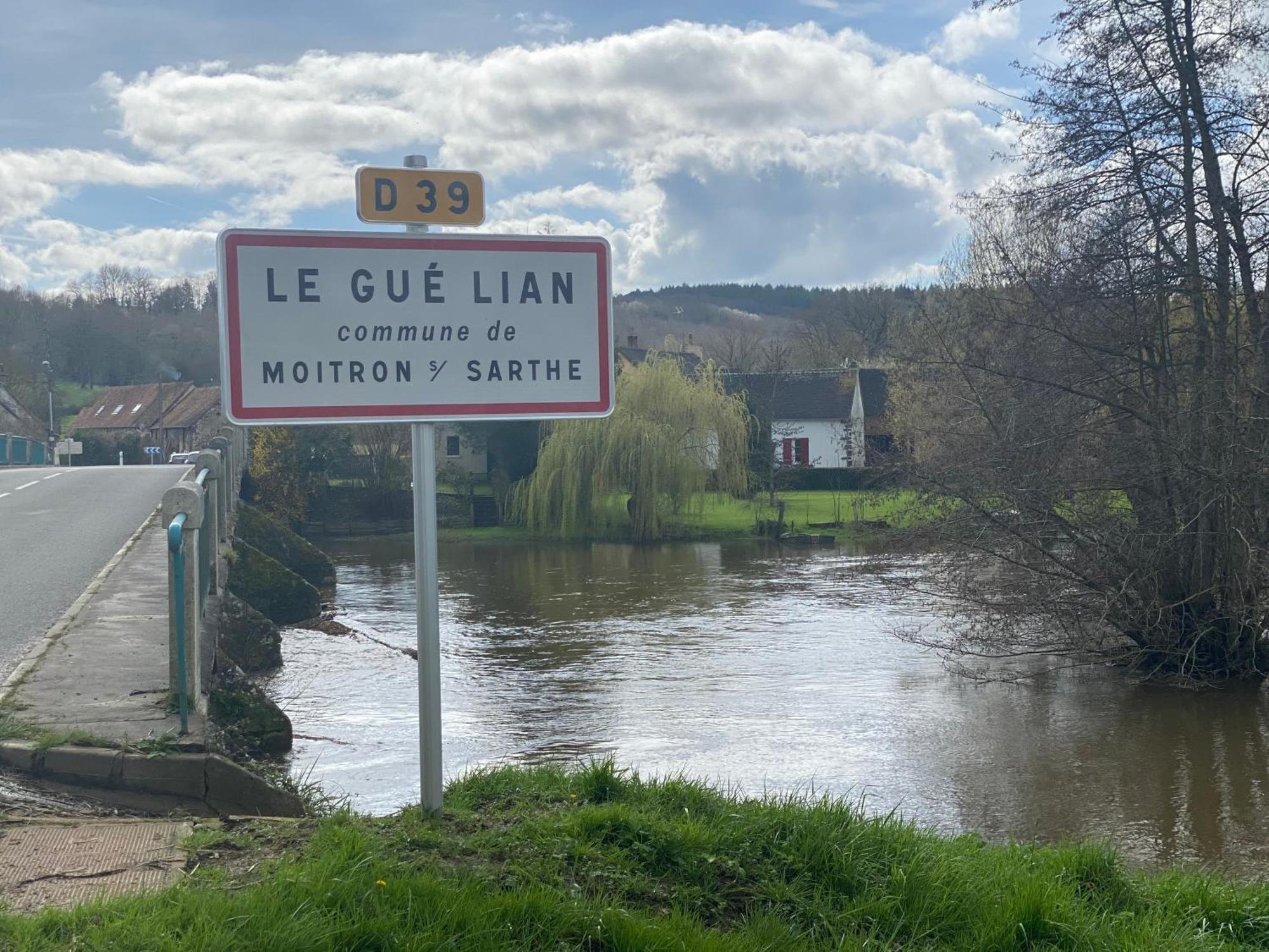Le Petitepinay Moitron-sur-Sarthe Exterior foto
