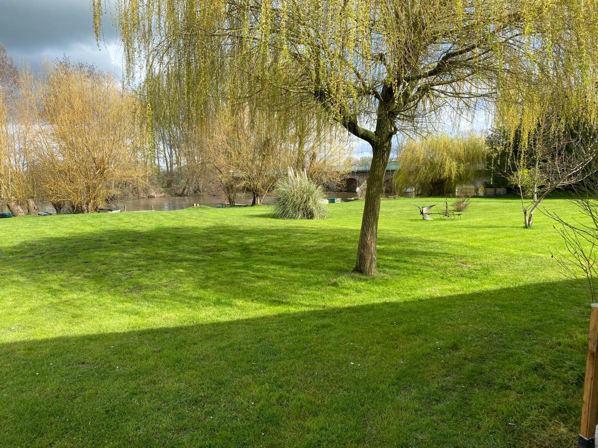 Le Petitepinay Moitron-sur-Sarthe Exterior foto