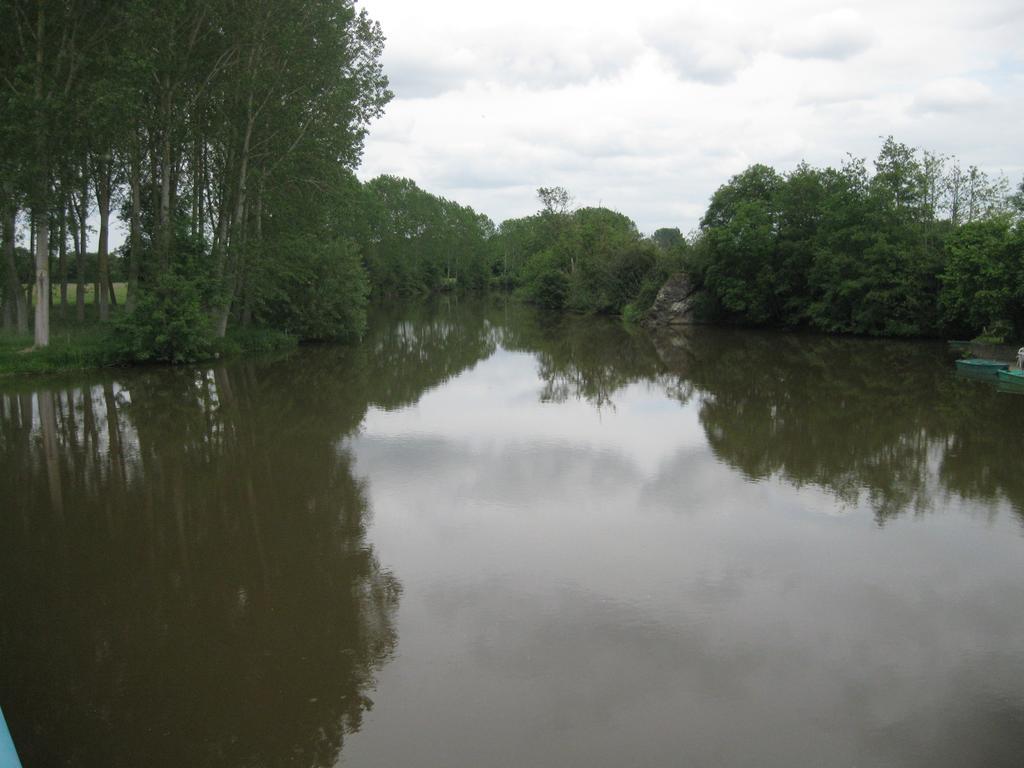 Le Petitepinay Moitron-sur-Sarthe Exterior foto